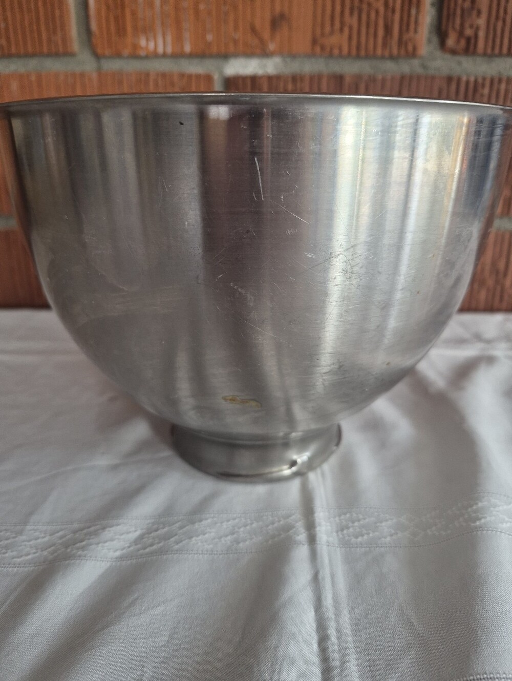 Kitchen Aid Mixing Bowl - Picture 6 of 7